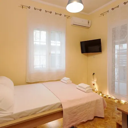 Metropolis - 150m From St Marcus Square, By Zantewize Zante