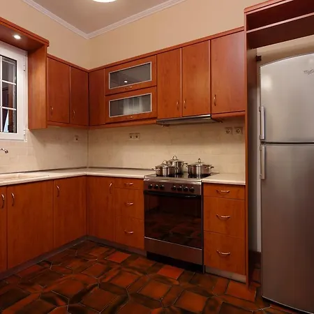 Metropolis - 150m From St Marcus Square, By Zantewize