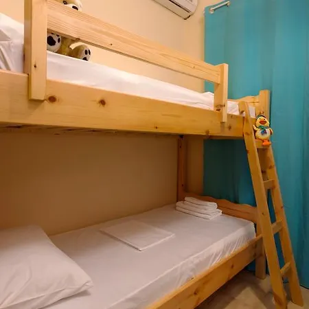 Metropolis - 150m From St Marcus Square, By Zantewize זקינטוס טאון