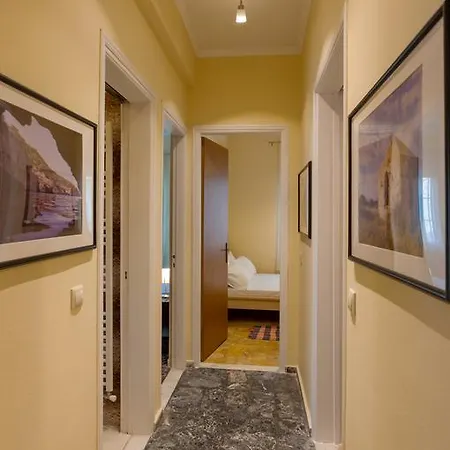 Metropolis - 150m From St Marcus Square, By Zantewize * Città di Zante