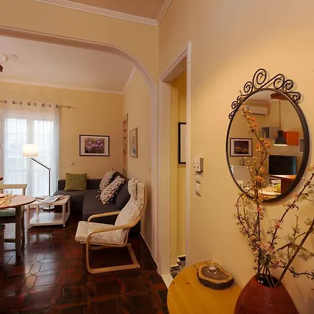 Apartment Metropolis - 150m From St Marcus Square, By Zantewize